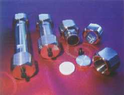PRÄPARATIVE SÄULEN<br>ID 20 und ID 25 ; mit Zubehör<br>Längen von 30-500mm